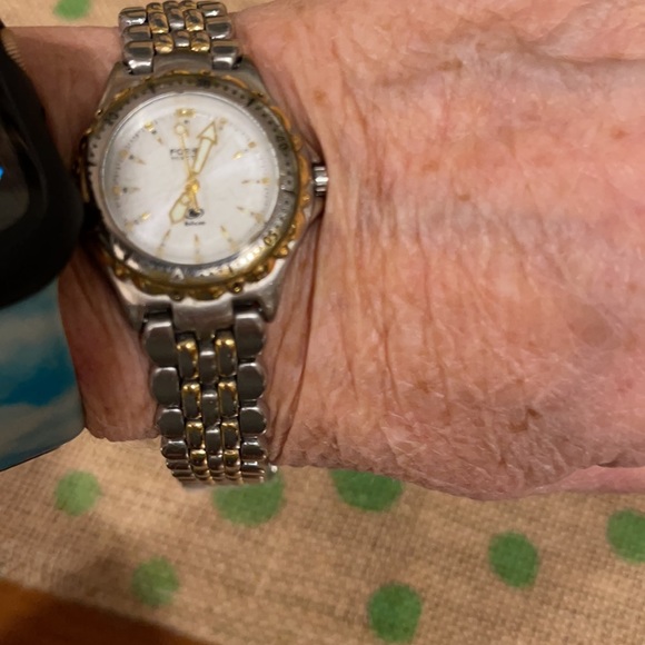 Fossil Watch - Picture 6 of 6